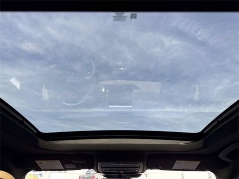 Used 2022 Lincoln Corsair Reserve w/ Equipment Group 201A image 18