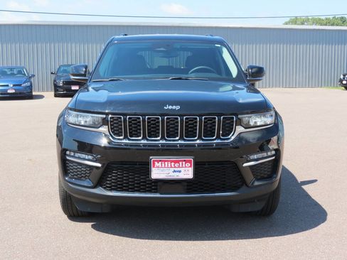 Used 2023 Jeep Grand Cherokee Limited image 9