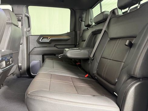 Used 2023 Chevrolet Silverado 1500 High Country w/ Technology Package AWD/4WD image 26