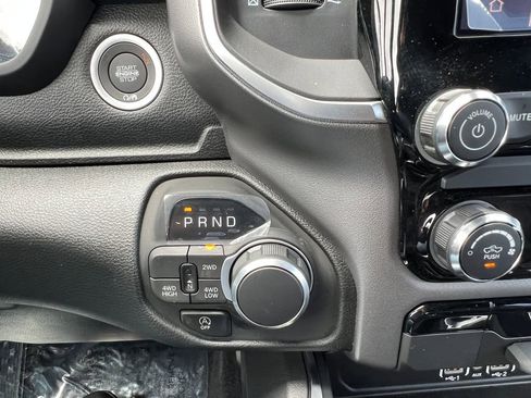 New 2026 RAM 1500 Express AWD/4WD image 26