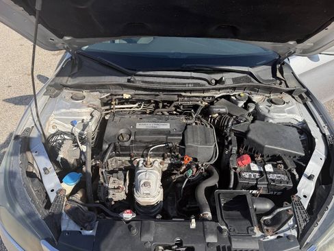 Used 2015 Honda Accord LX image 22