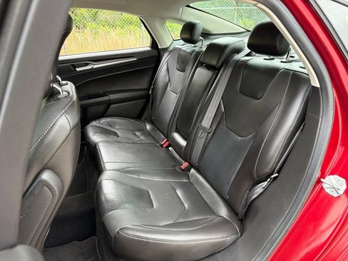 Used 2014 Ford Fusion Titanium FWD image 19