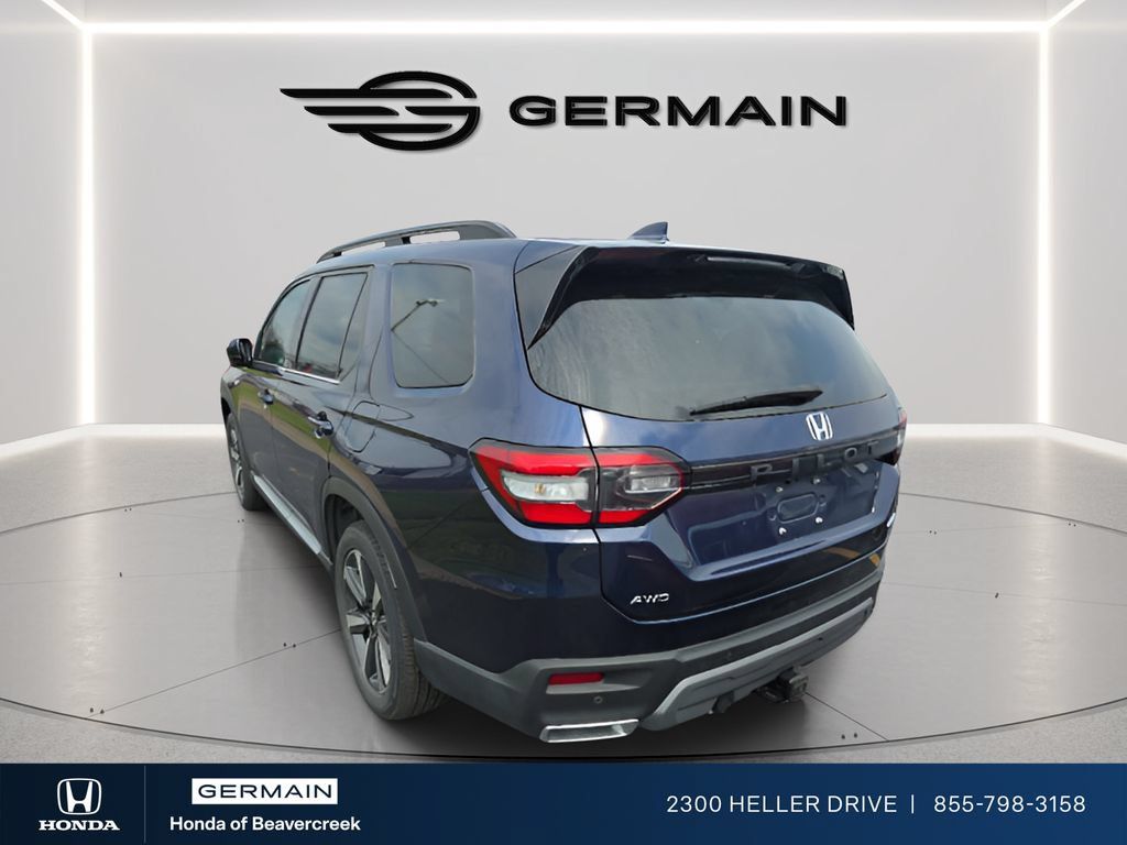 Used 2025 Honda Pilot Elite image 4