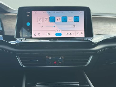 New 2026 Volkswagen Atlas SE image 19