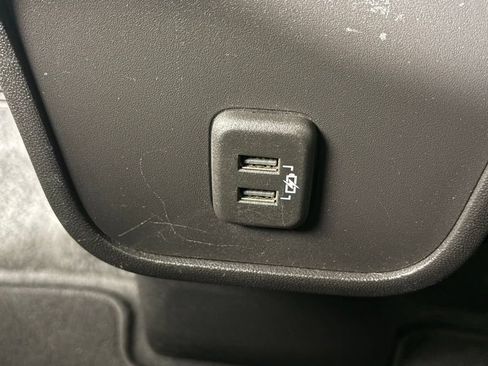 Used 2024 Chevrolet Equinox LT FWD image 34