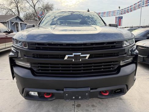 Used 2020 Chevrolet Silverado 1500 LT Trail Boss image 2