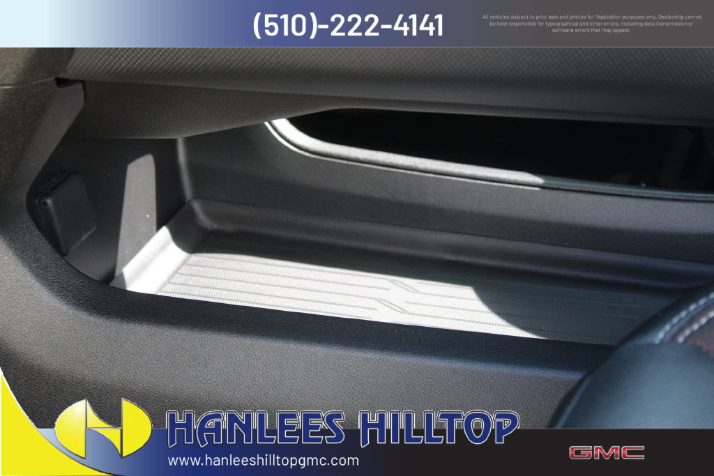 Used 2024 Chevrolet Equinox EV RS FWD image 16