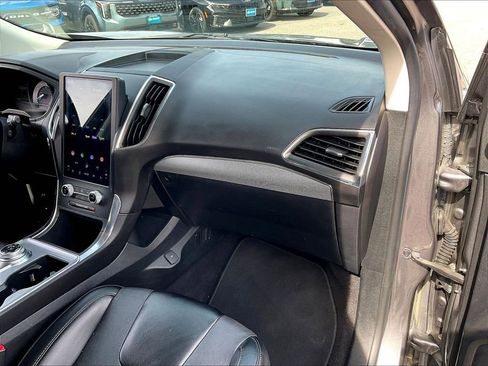 Used 2022 Ford Edge Titanium w/ Equipment Group 301A image 12