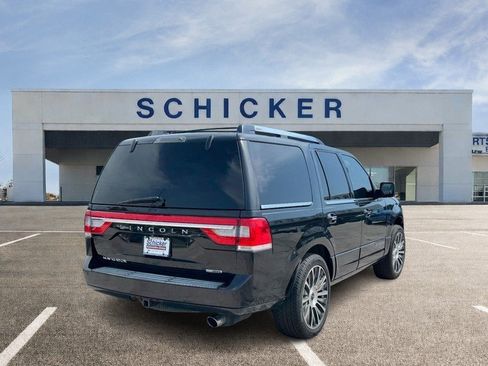 Used 2015 Lincoln Navigator 4WD image 3