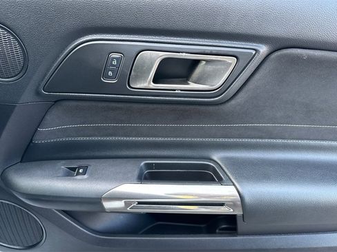 Used 2017 Ford Mustang Shelby GT350 w/ Electronics Package image 19