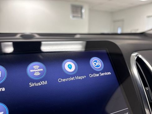 Used 2023 Chevrolet Equinox LT image 32