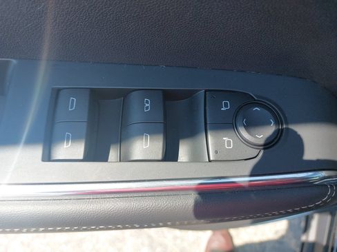 Used 2025 GMC Acadia Elevation w/ Elevation Premium Package FWD image 29