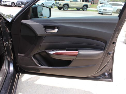 Used 2015 Acura TLX V6 w/ Technology Package FWD image 26