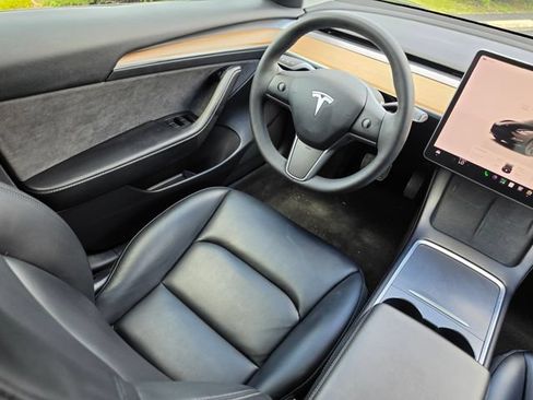 Used 2022 Tesla Model 3 Long Range AWD/4WD image 33