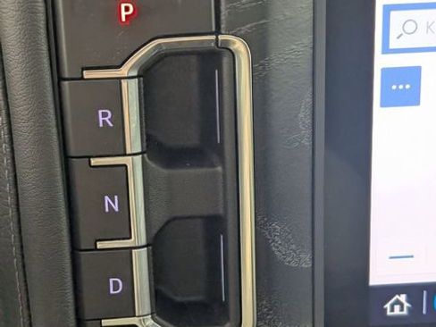 Used 2021 GMC Yukon XL Denali w/ Advanced Technology Package image 25