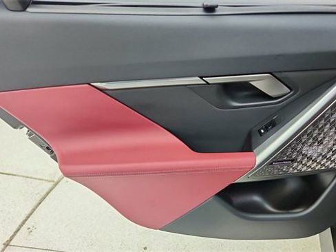 Used 2025 BMW 540i xDrive w/ Executive Package image 33