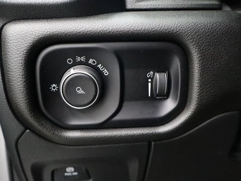 Used 2023 RAM 1500 Lone Star AWD/4WD image 11