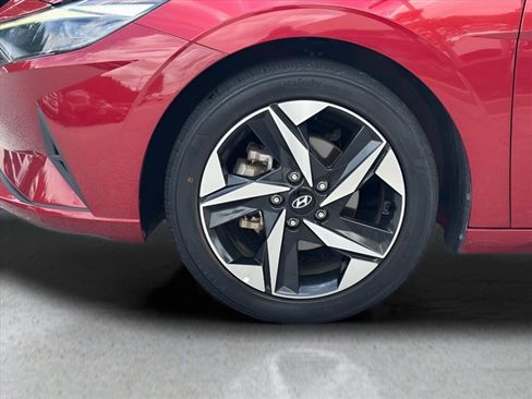 Used 2023 Hyundai Elantra SEL w/ Convenience Package FWD image 9