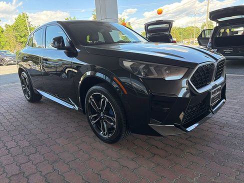 Used 2025 BMW X2 xDrive28i AWD/4WD image 5