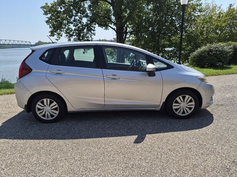 Used 2016 Honda Fit LX image 3