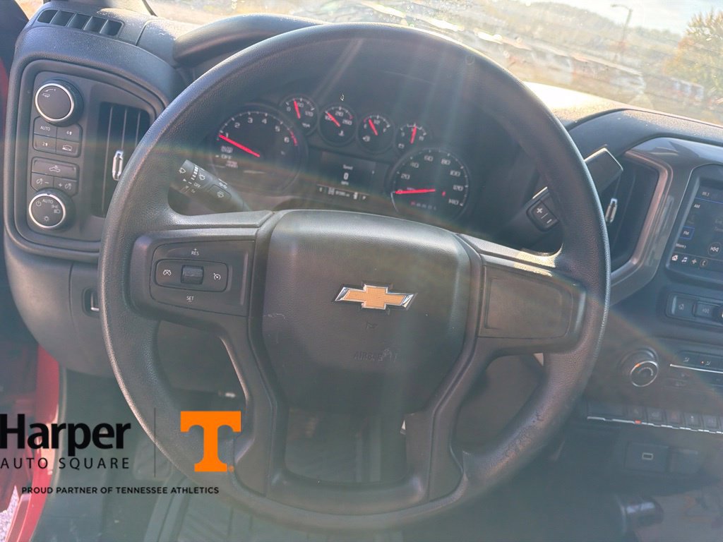 Used 2020 Chevrolet Silverado 1500 Custom w/ Custom Value Package AWD/4WD image 17