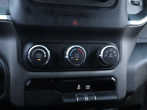 Used 2022 RAM 1500 Big Horn RWD image 19