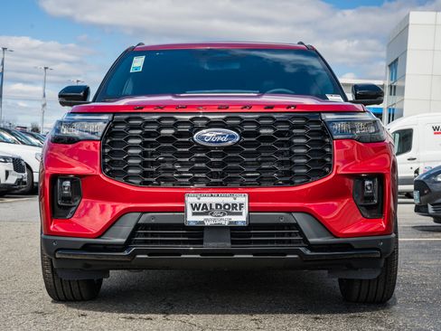 New 2026 Ford Explorer ST-Line w/ ST-Line Street Pack image 2