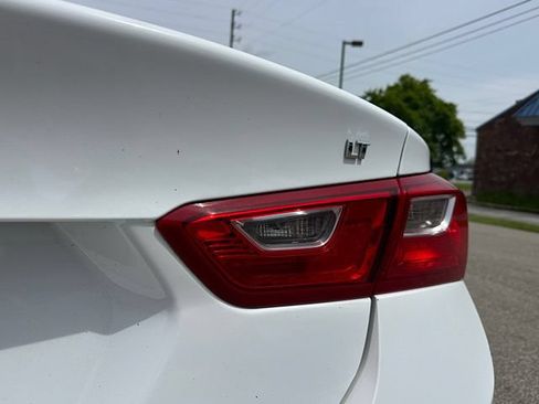 Used 2023 Chevrolet Malibu LT w/ Driver Confidence Package FWD image 6
