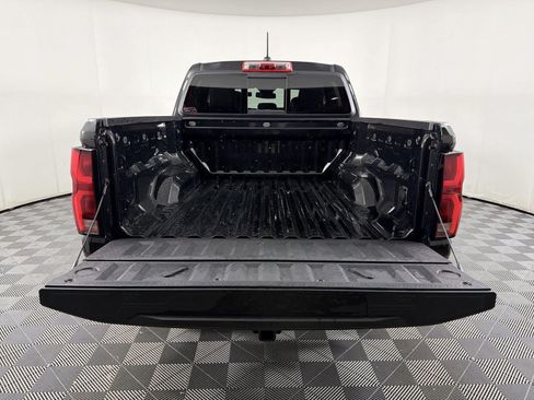 Used 2024 Chevrolet Colorado LT w/ LT Convenience Package III RWD image 16