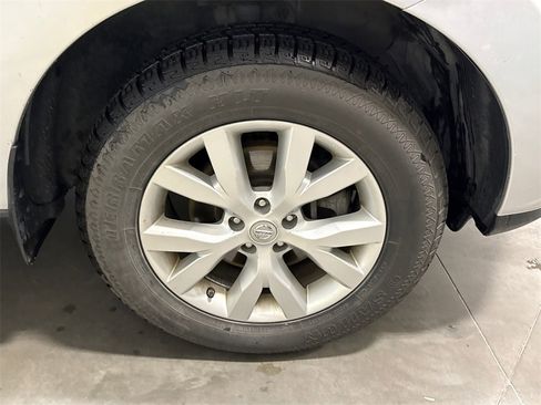 Used 2011 Nissan Murano S image 17