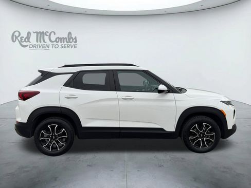 Used 2023 Chevrolet TrailBlazer ACTIV w/ Sun and Liftgate Package image 6