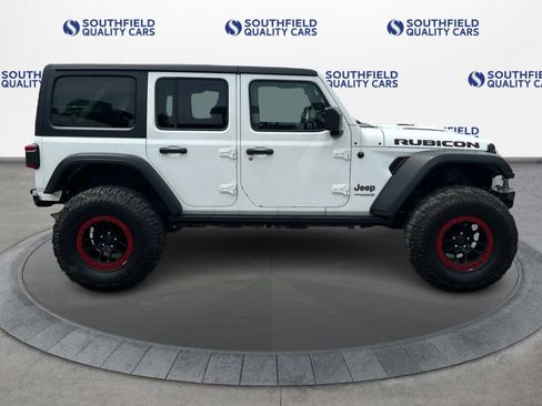Used 2018 Jeep Wrangler Unlimited Rubicon w/ Dual Top Group AWD/4WD image 8