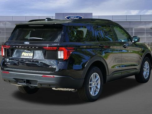 New 2026 Ford Explorer Active AWD/4WD image 7