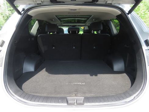 Used 2021 Hyundai Santa Fe SEL w/ Convenience + Premium Package AWD/4WD image 17