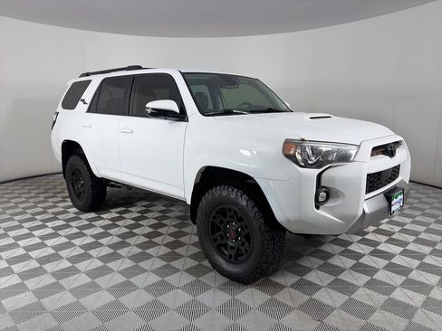 Used 2021 Toyota 4Runner TRD Off-Road Premium w/ Moonroof Package AWD/4WD image 1