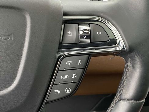 Used 2024 Lincoln Navigator Reserve image 26