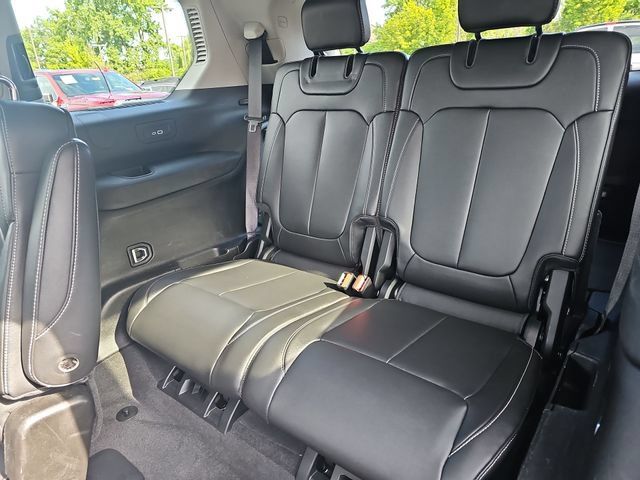 Used 2022 Jeep Grand Cherokee L Limited AWD/4WD image 38