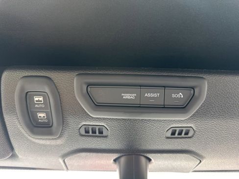 Used 2022 Jeep Wrangler Unlimited Sahara AWD/4WD image 40