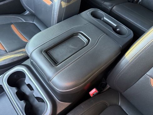 Used 2022 GMC Sierra 2500 AT4 image 25