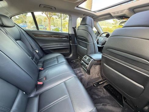 Used 2009 BMW 750i RWD image 51