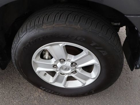 Used 2019 Toyota Sequoia SR5 AWD/4WD image 65