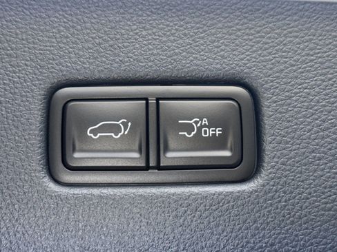 New 2026 Kia Carnival EX FWD image 28