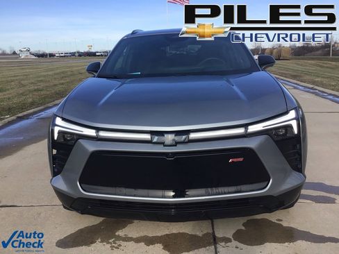 Used 2024 Chevrolet Blazer EV RS image 11