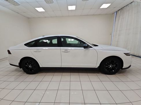 Certified 2025 Honda Accord SE image 26