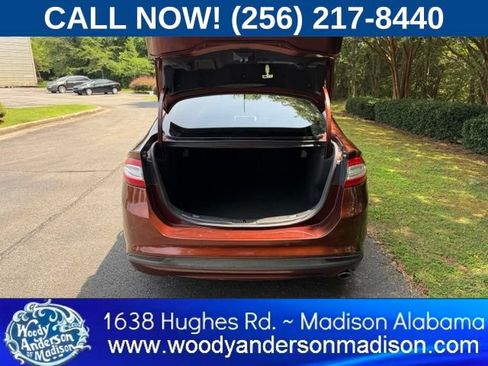 Used 2016 Ford Fusion SE FWD image 7