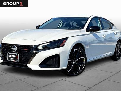 New 2025 Nissan Altima 2.5 SR