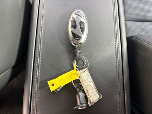 Used 2025 Hyundai Santa Fe SEL image 23