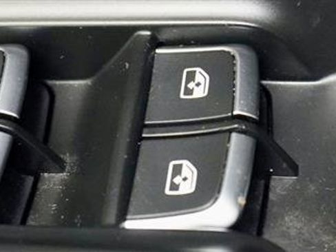 Used 2017 Audi A3 e-tron Premium Plus w/ Technology Package image 42