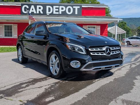 Used 2019 Mercedes-Benz GLA 250 w/ Premium Package image 6