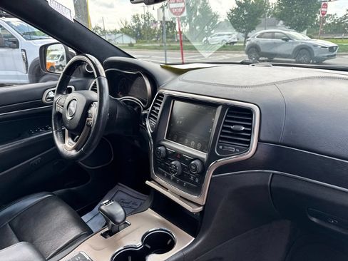 Used 2014 Jeep Grand Cherokee Summit AWD/4WD image 34